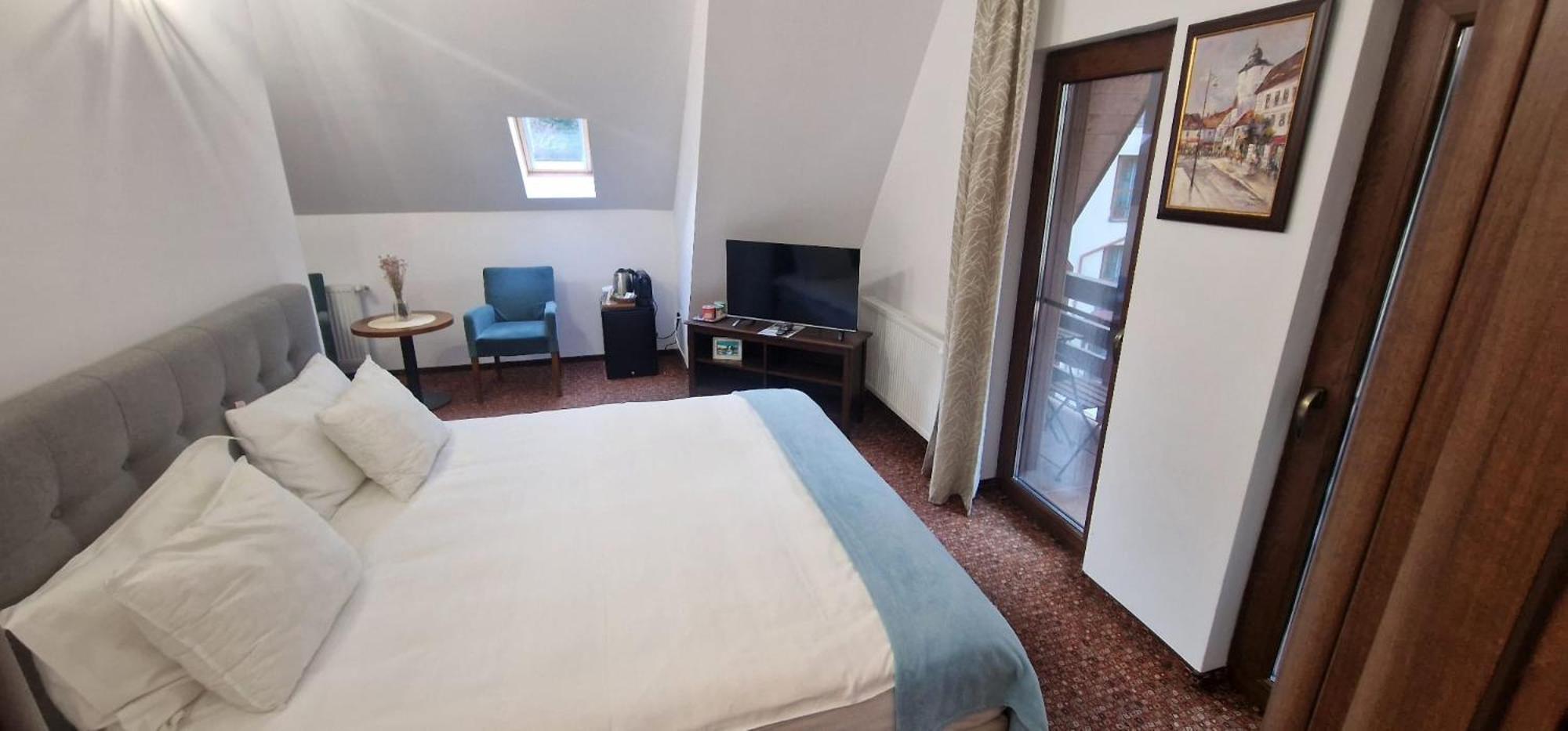 Opus Villa Sinaia Exterior photo A room at the hotel